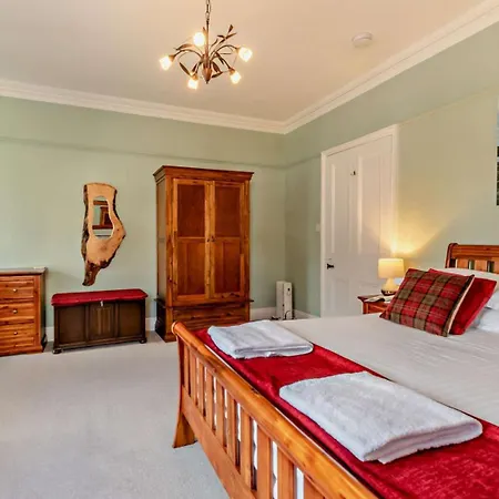 בית נופש 4 Bed In Sz292 *